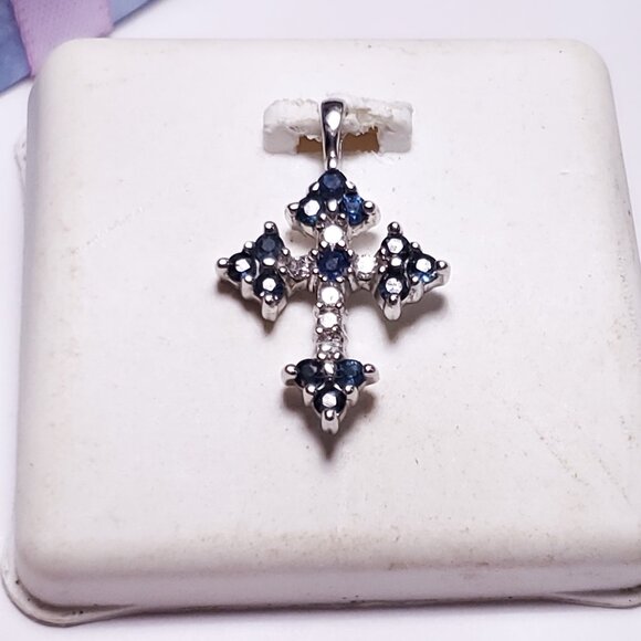 Estate .31ctw Natural Rd Diamond and Blue Sapphire 10Kt WG Cross Pendant #22466 - Picture 1 of 6